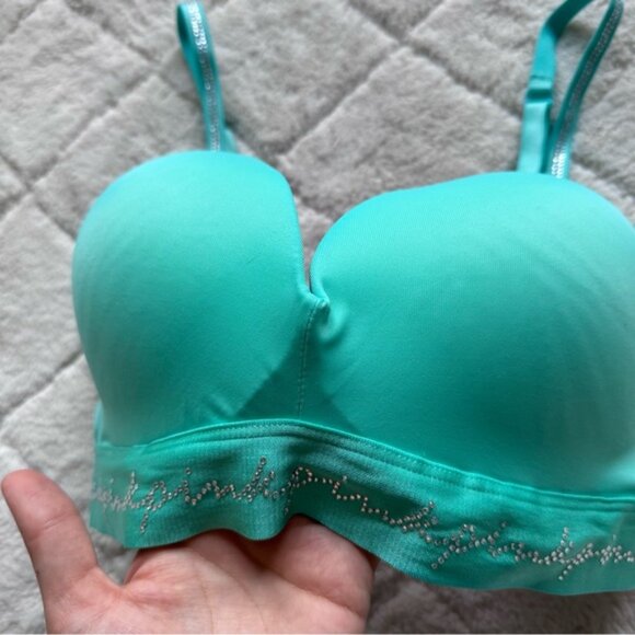 VS PINK | Wear Everywhere Wireless Push Up Smooth Shine Strap Bra | Size 36D - Picture 8 of 14